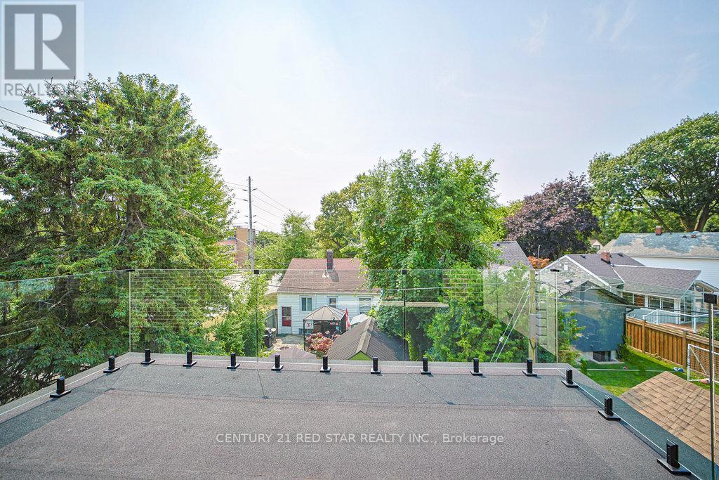 Photo 25 of 1 Frankwood Road, Toronto ON