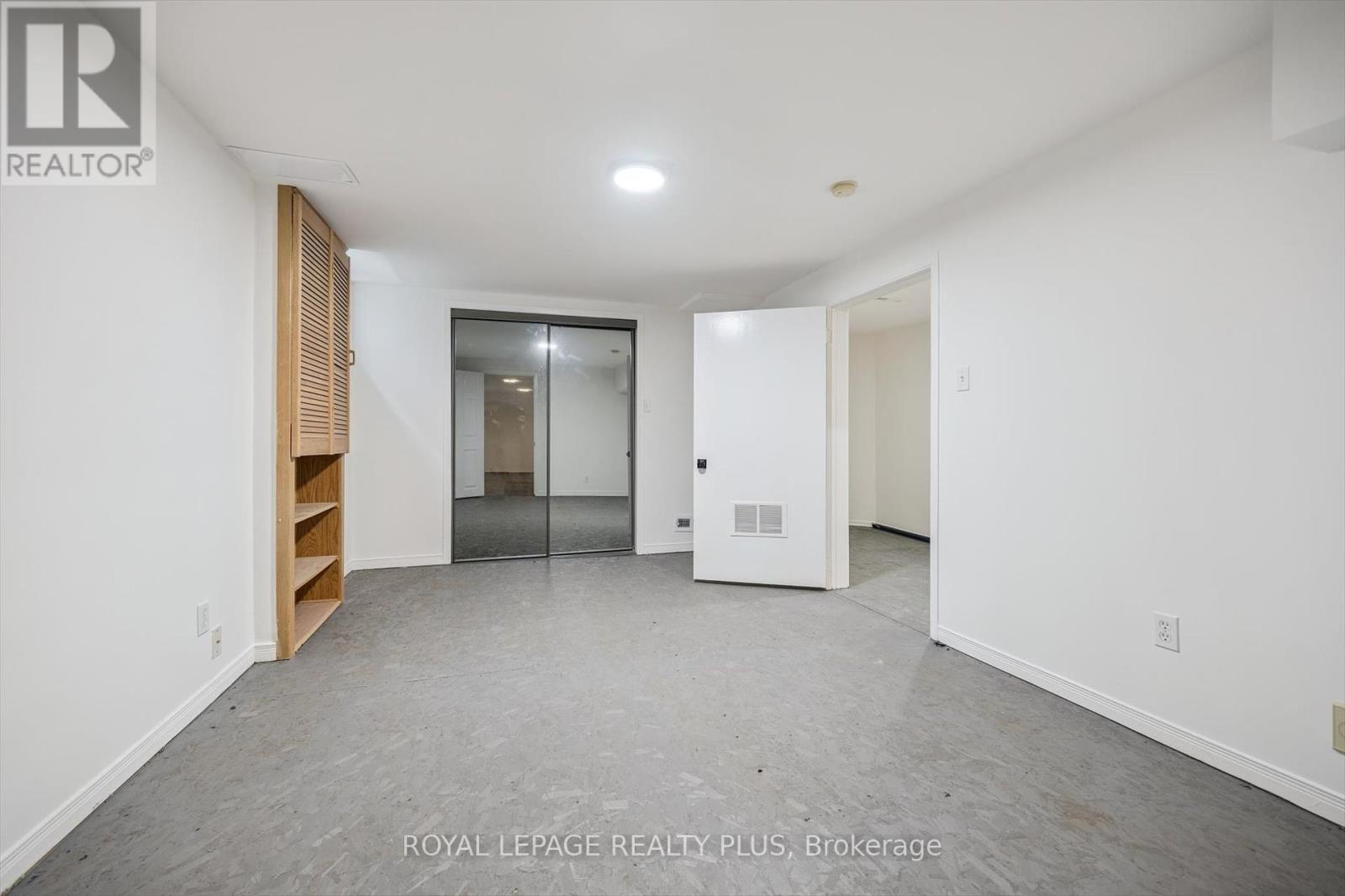 Photo 31 of 4543 Gullfoot Circle, Mississauga ON