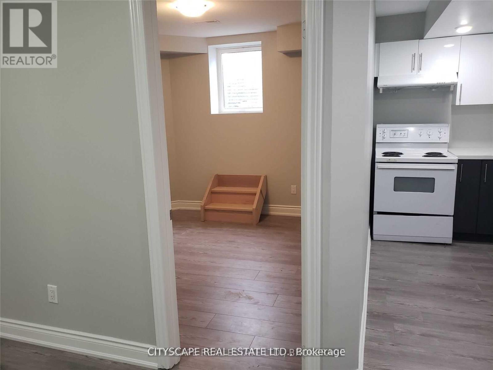 Photo 7 of Bsmt 4375 Trail Blazer Way, Mississauga ON