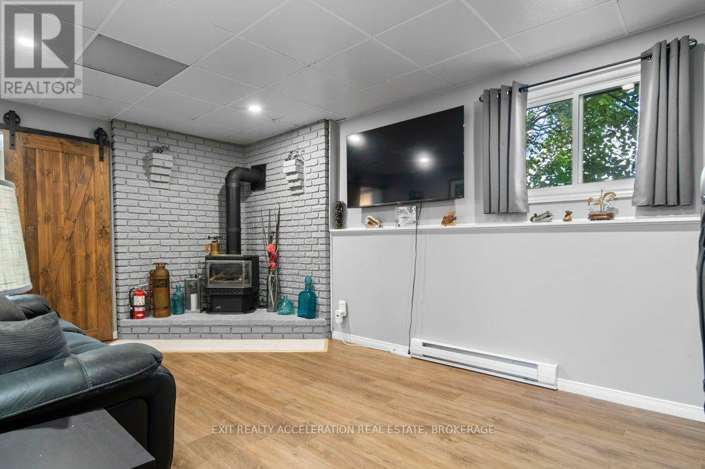 Photo 18 of 472 Camden Road, Greater Napanee ON