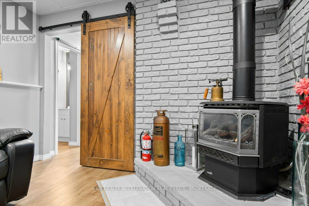 Photo 25 of 472 Camden Road, Greater Napanee ON