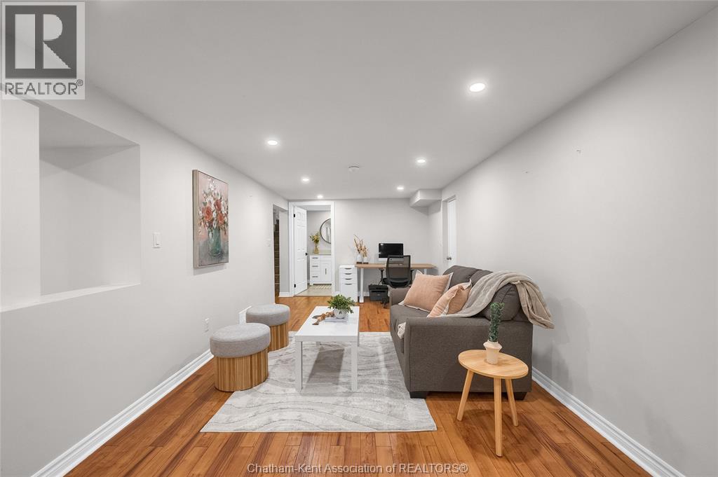 Photo 28 of 38 Burton Avenue, Chatham ON