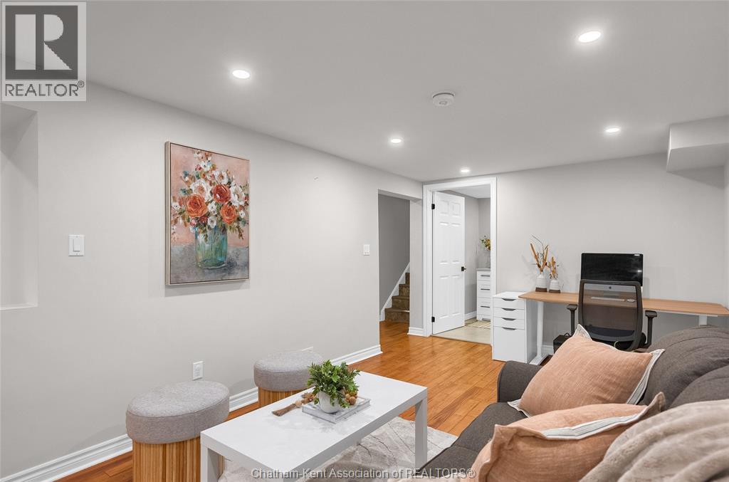 Photo 29 of 38 Burton Avenue, Chatham ON