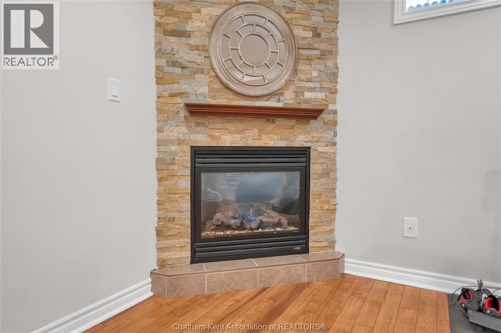 Photo 31 of 38 Burton Avenue, Chatham ON