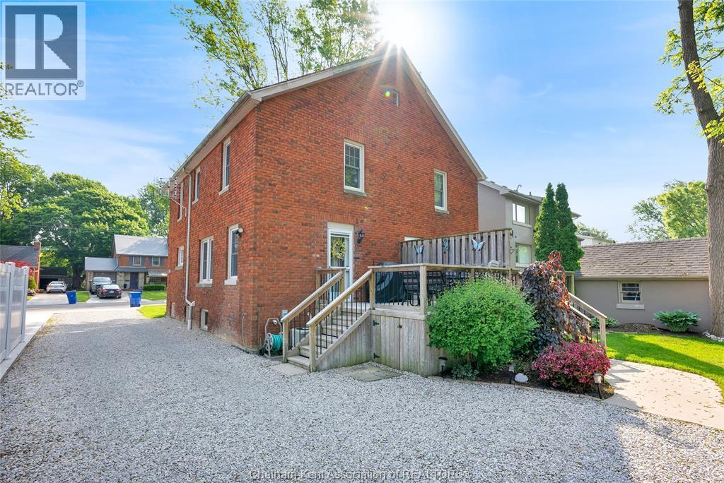 Photo 12 of 210 212 Elizabeth Street, Chatham ON