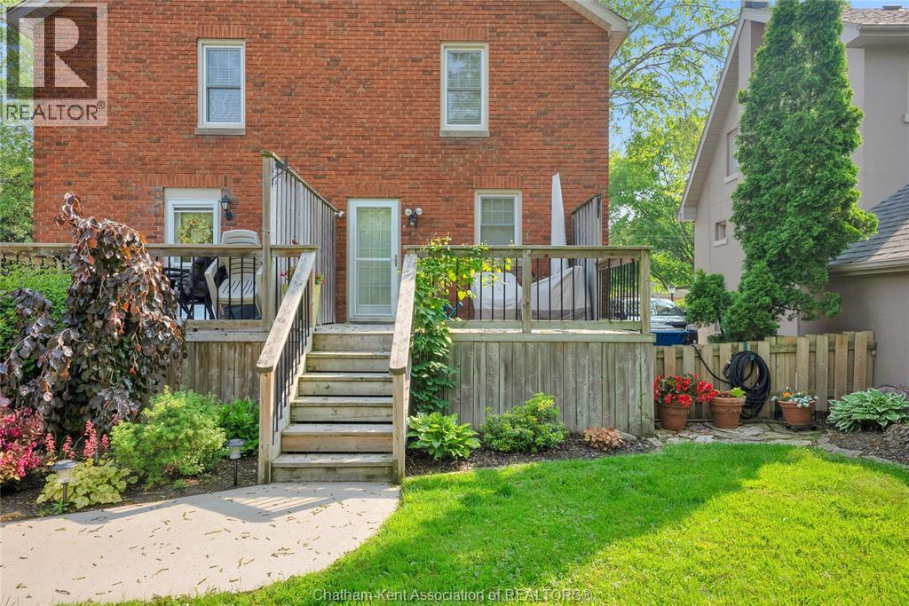 Photo 17 of 210 212 Elizabeth Street, Chatham ON