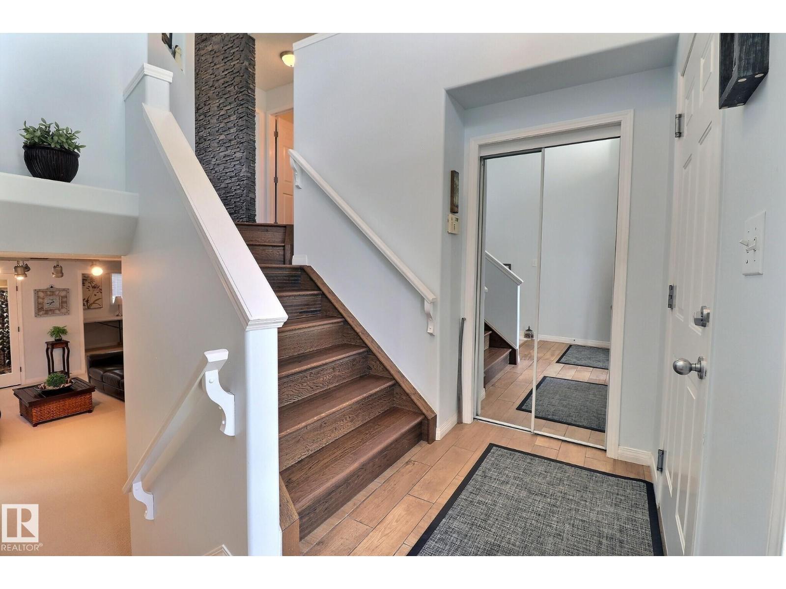 Photo 5 of 4343 Mcmullen Wy Sw, Edmonton AB