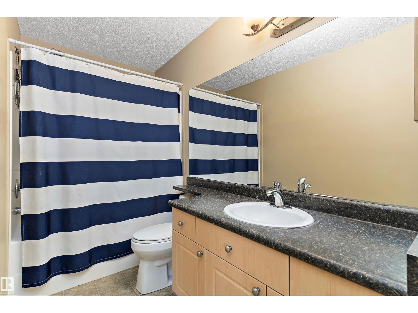 Photo 21 of 2330 29 A Av Nw, Edmonton AB