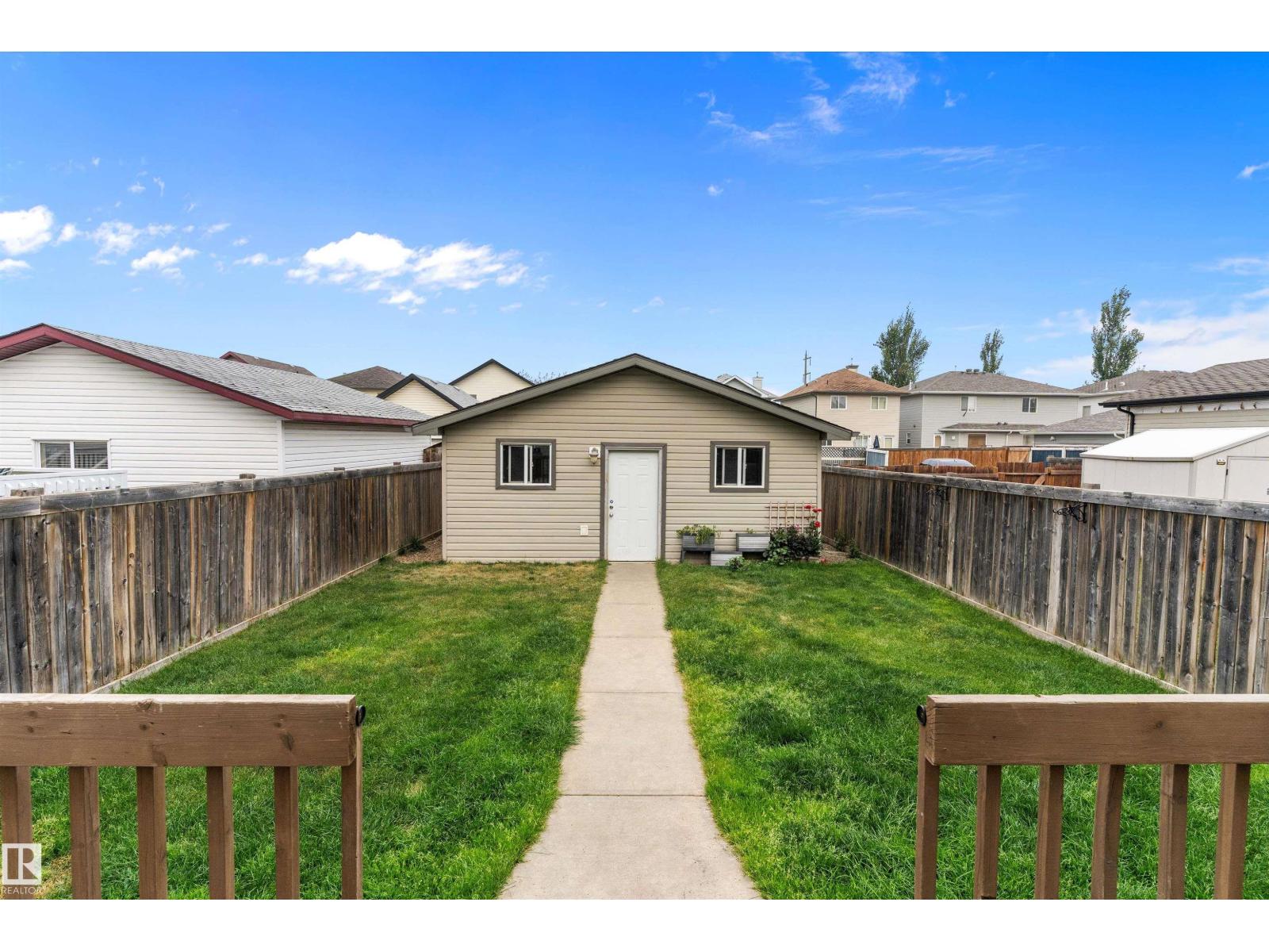 Photo 32 of 2330 29 A Av Nw, Edmonton AB