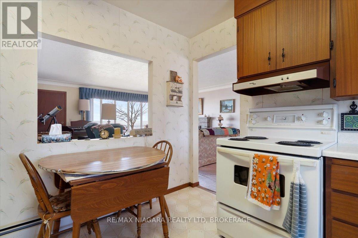 Photo 12 of 12 Harbourview Road, Wainfleet ON
