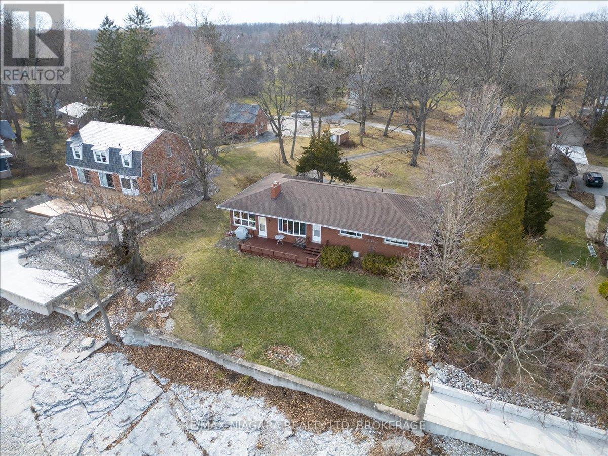Photo 33 of 12 Harbourview Road, Wainfleet ON
