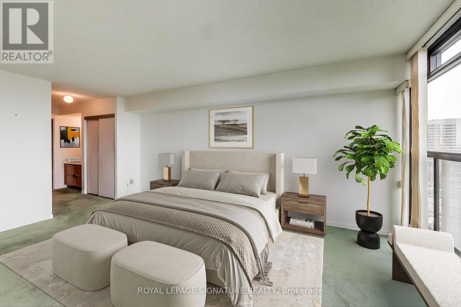 Photo 15 of 1208 33 Elmhurst Avenue, Toronto ON
