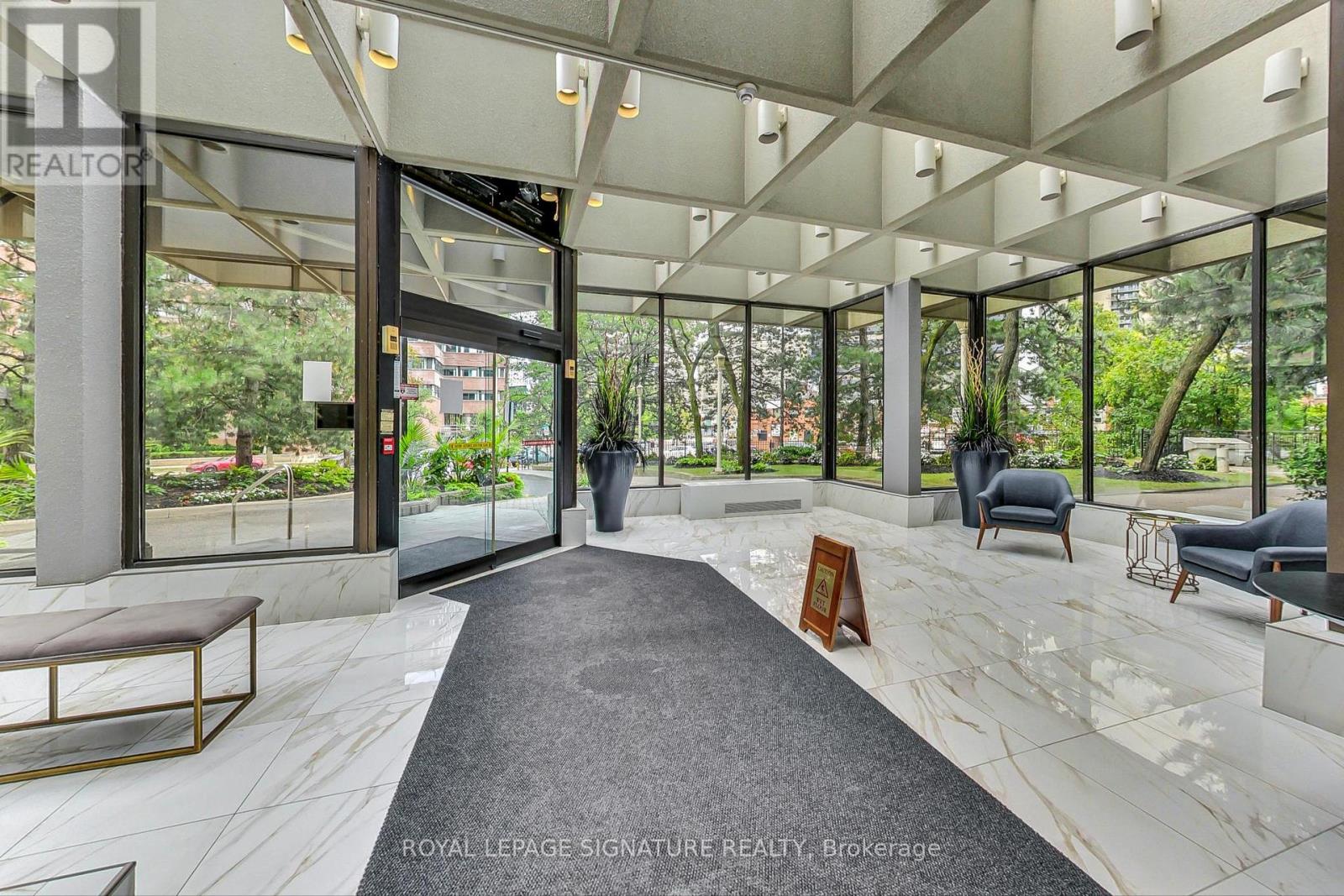 Photo 3 of 1208 33 Elmhurst Avenue, Toronto ON