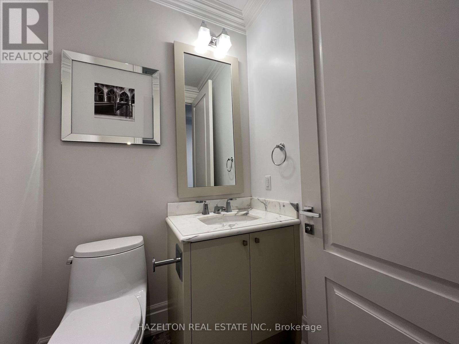 Photo 13 of 801 55 Scollard Street, Toronto ON