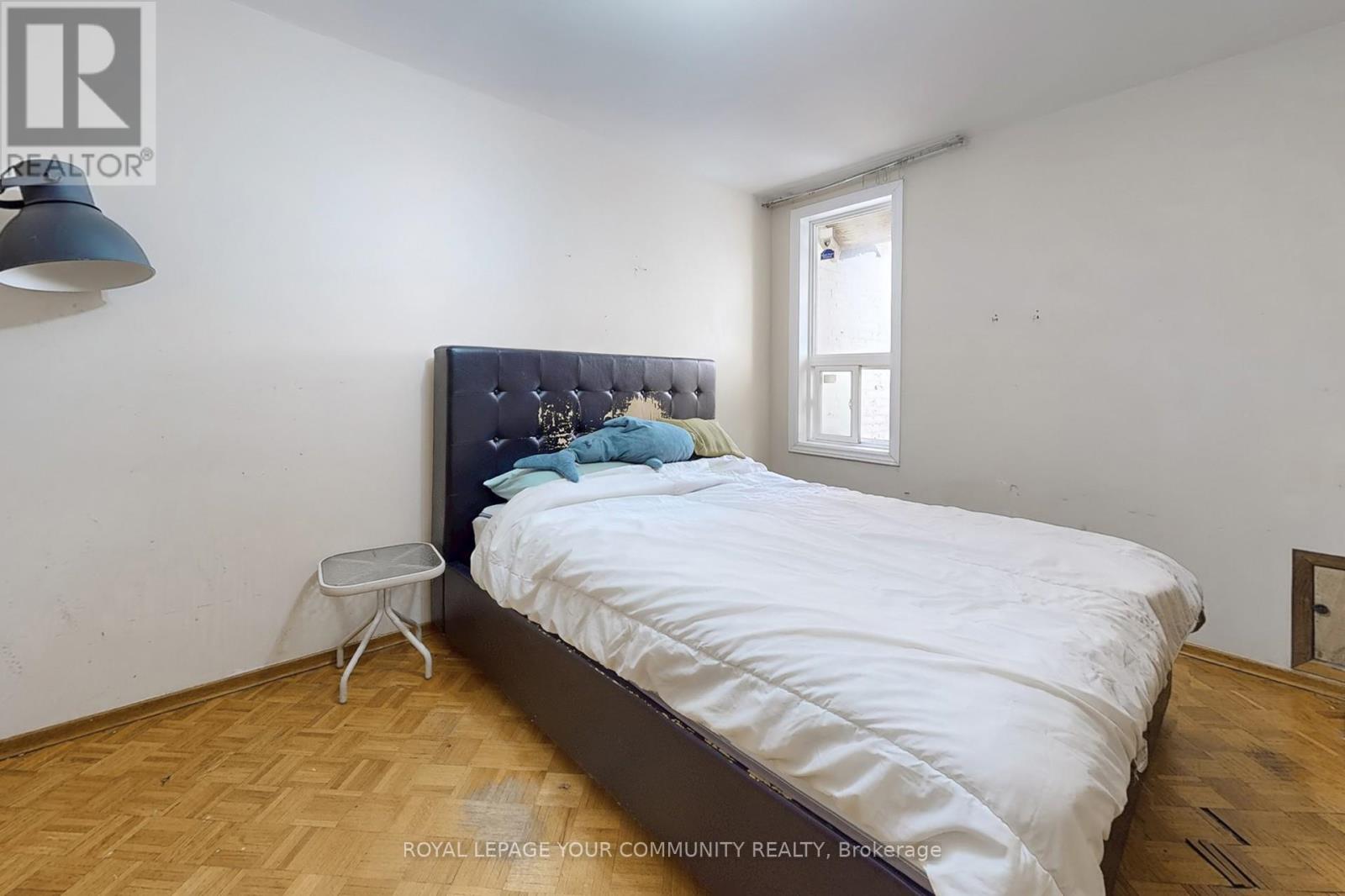 Photo 13 of 134 Brunswick Avenue, Toronto ON