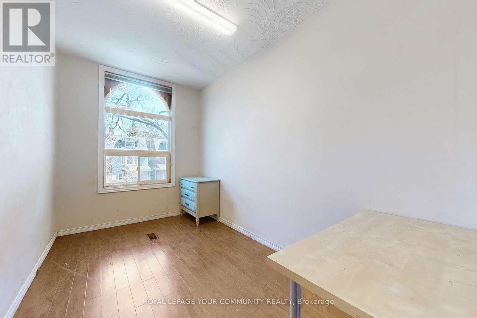 Photo 15 of 134 Brunswick Avenue, Toronto ON
