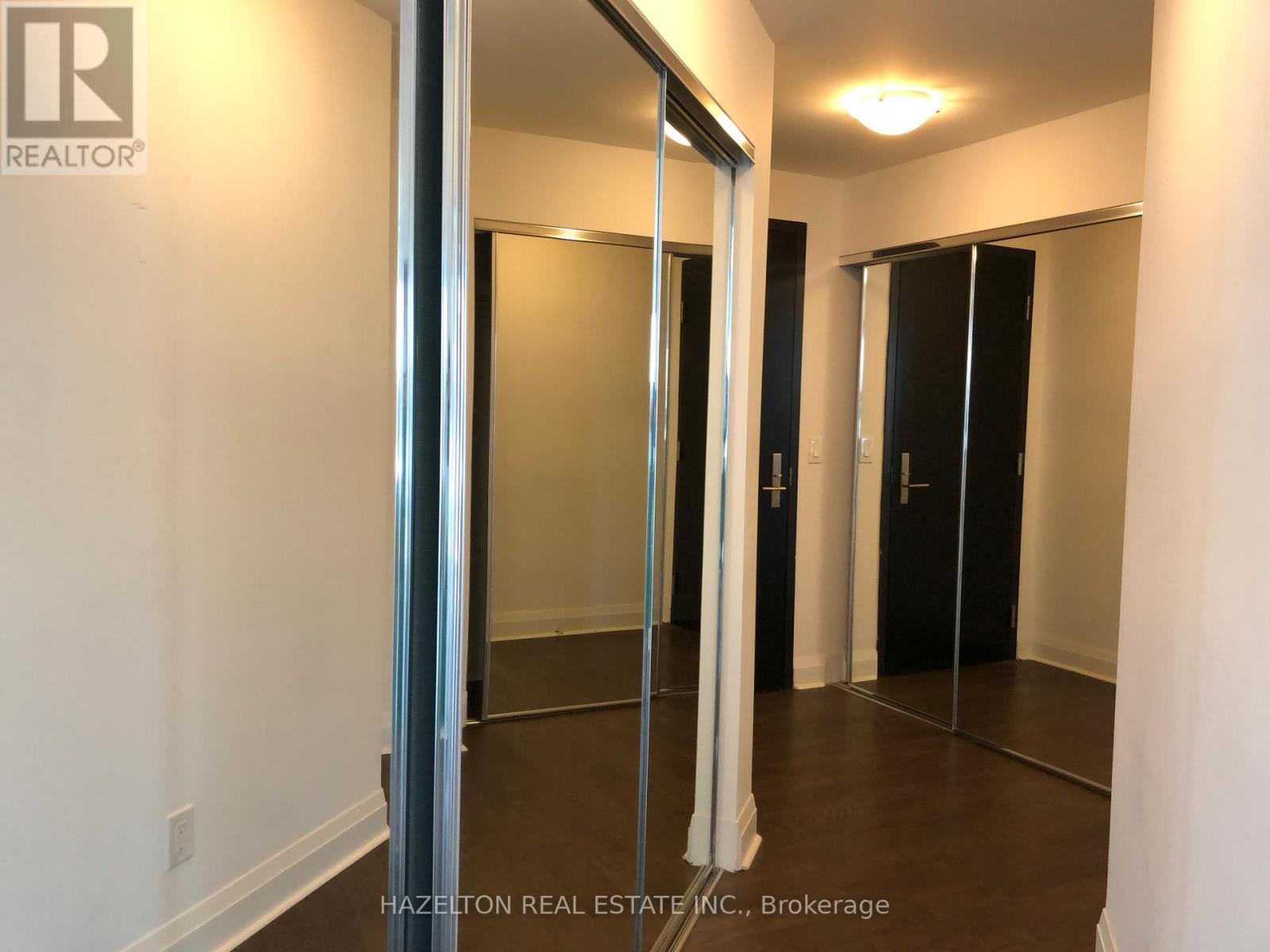 Photo 12 of 1504 1080 Bay Street, Toronto ON
