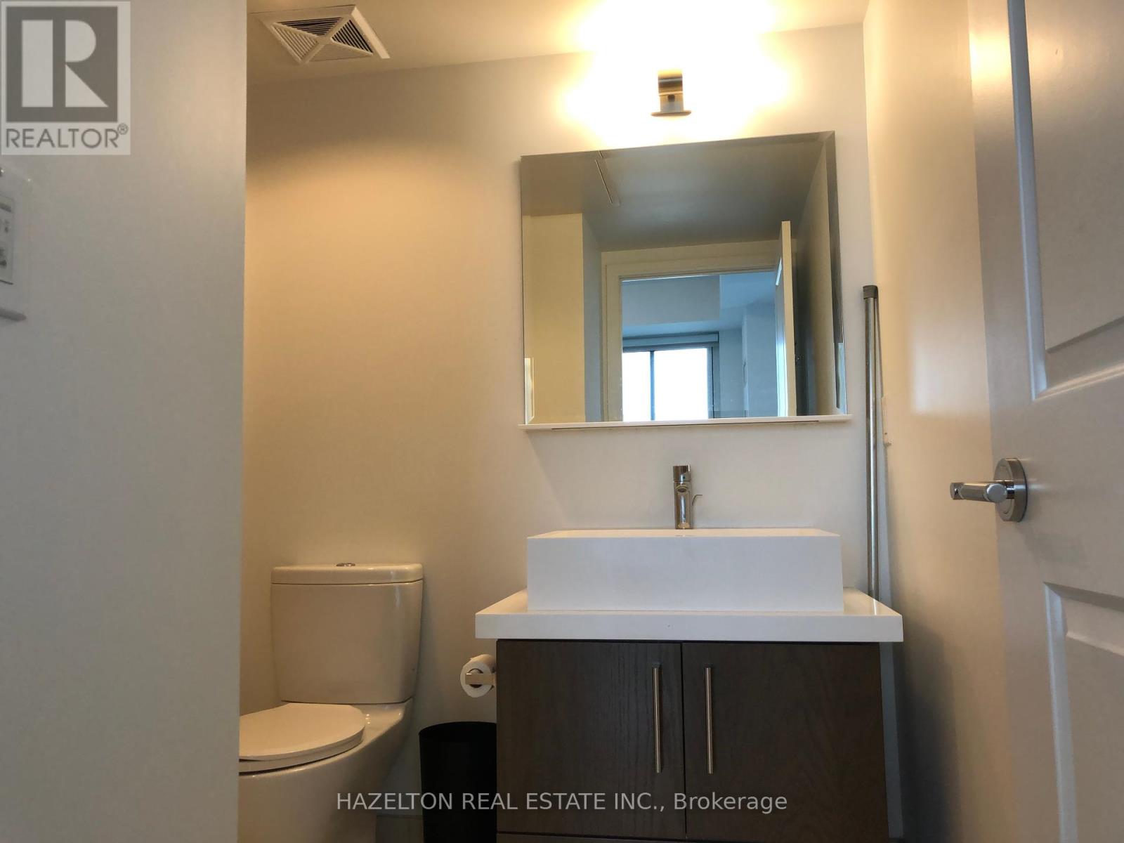 Photo 16 of 1504 1080 Bay Street, Toronto ON