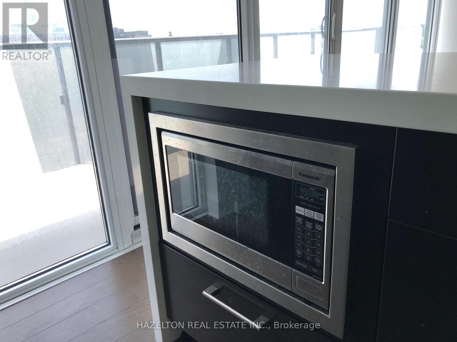Photo 7 of 1504 1080 Bay Street, Toronto ON