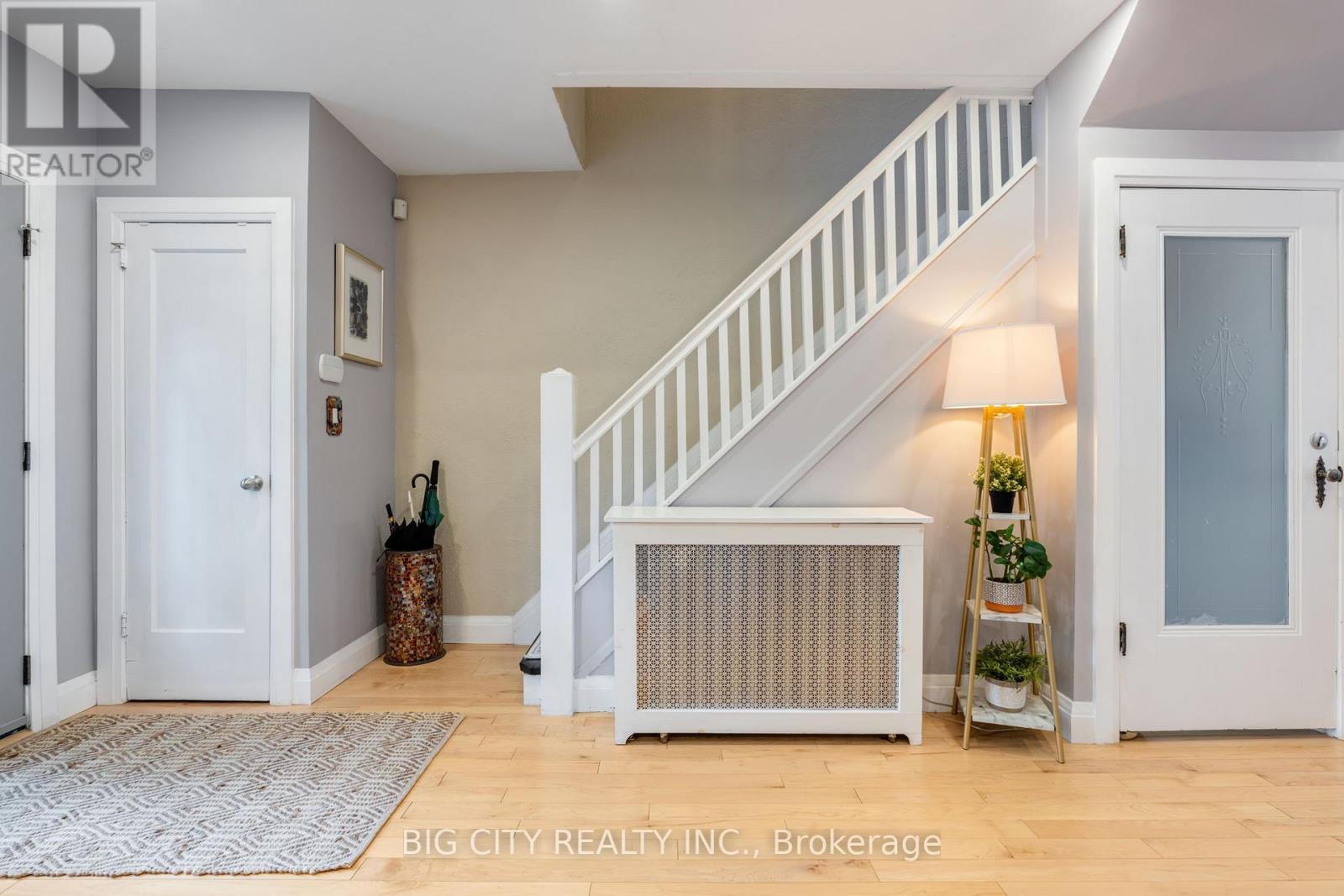 Photo 21 of Main 189 Donlea Drive, Toronto ON