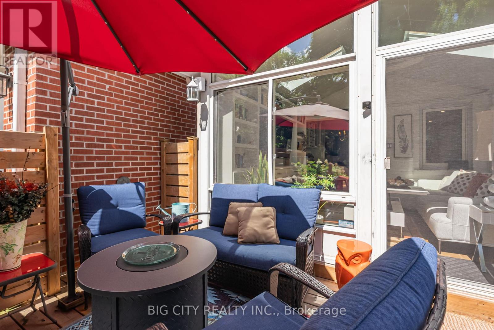 Photo 33 of Main 189 Donlea Drive, Toronto ON
