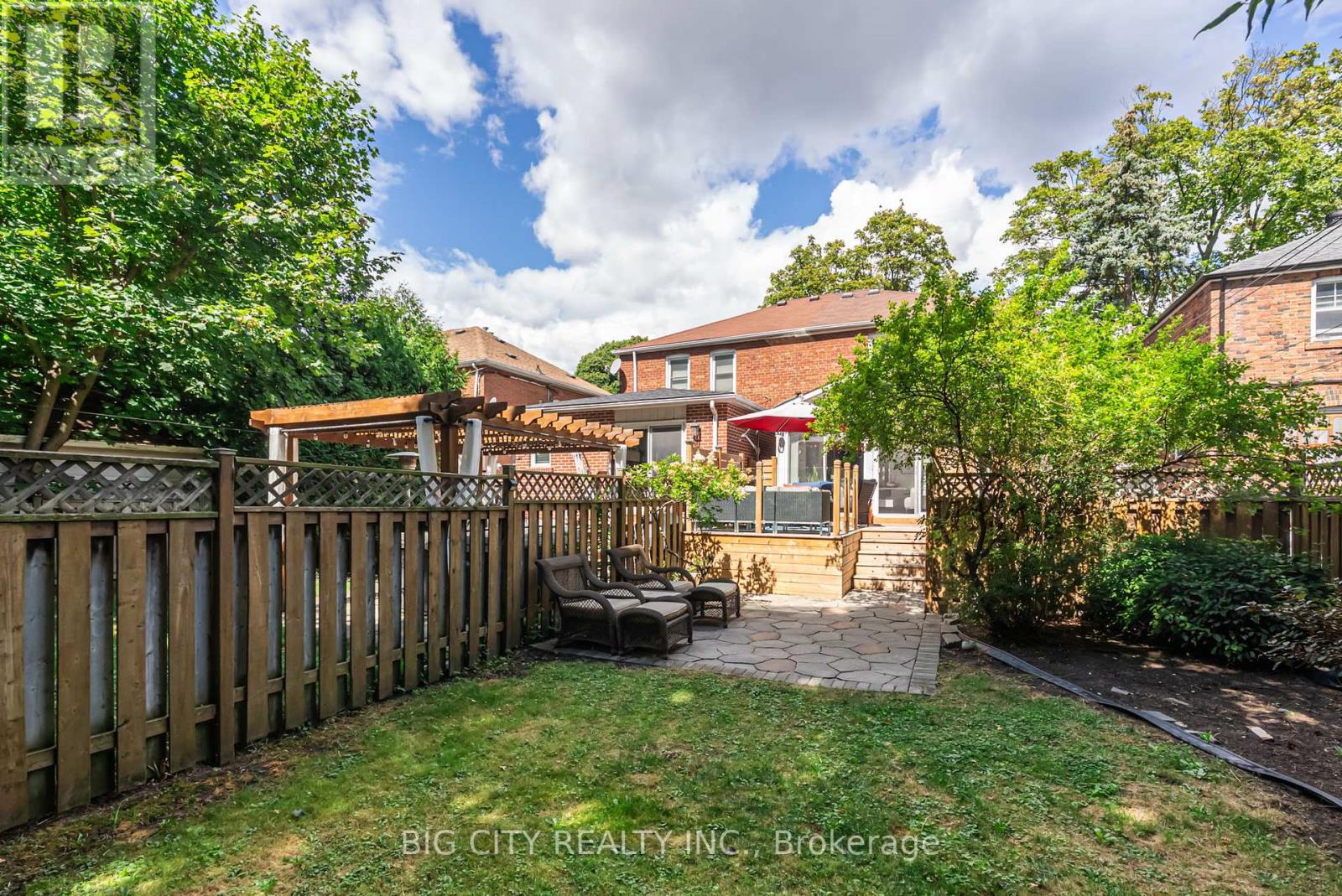 Photo 36 of Main 189 Donlea Drive, Toronto ON