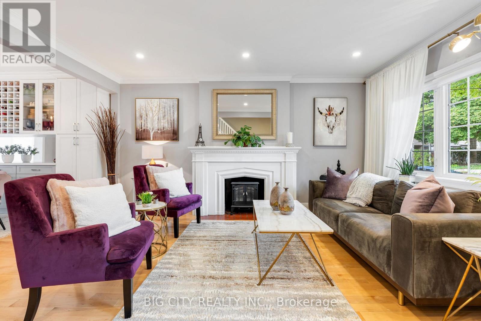 Photo 8 of Main 189 Donlea Drive, Toronto ON