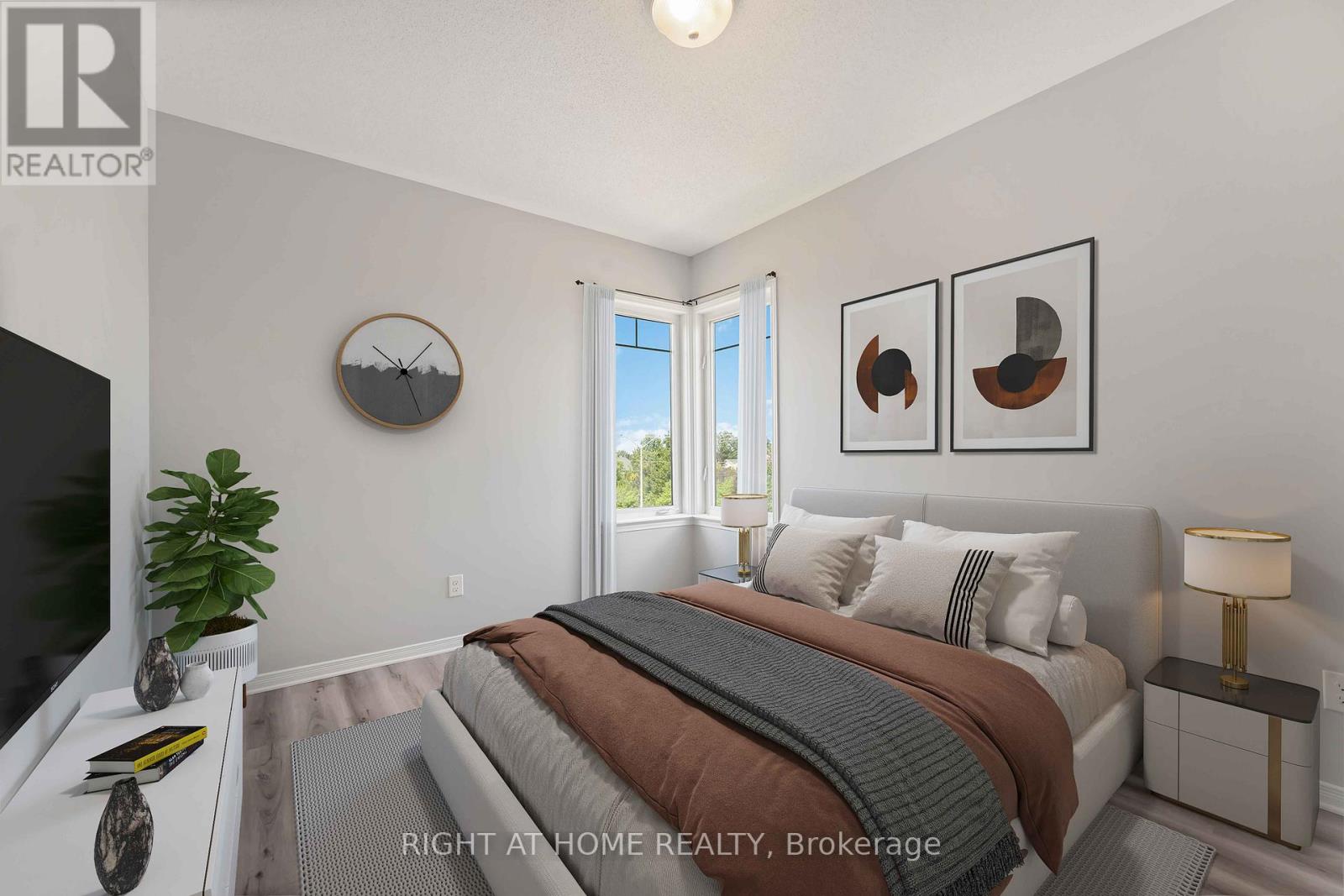 Photo 13 of 250 Espin Heights, Ottawa ON