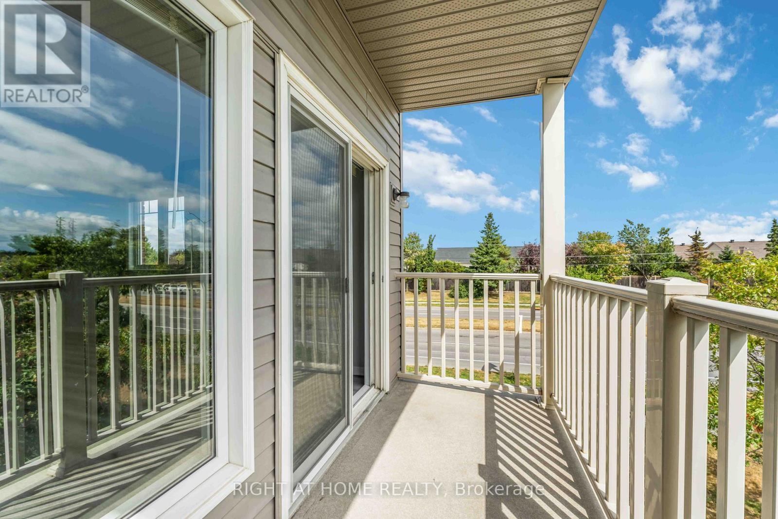 Photo 8 of 250 Espin Heights, Ottawa ON