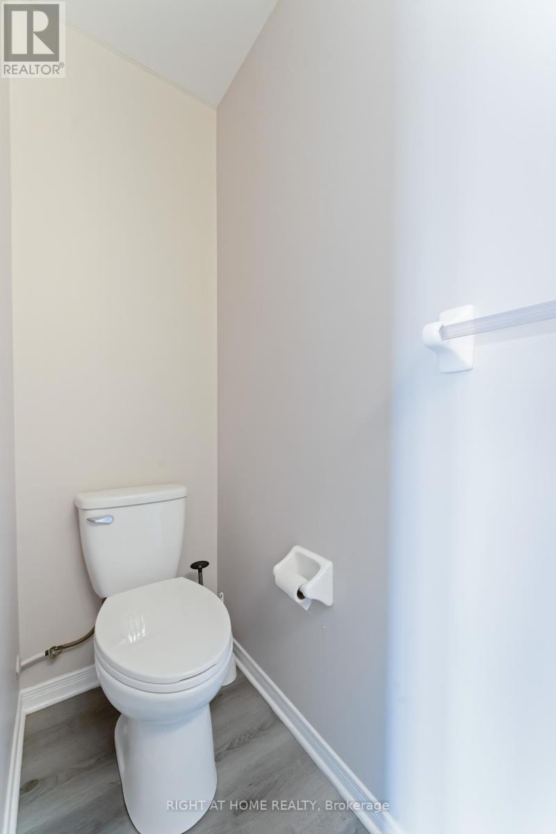 Photo 9 of 250 Espin Heights, Ottawa ON