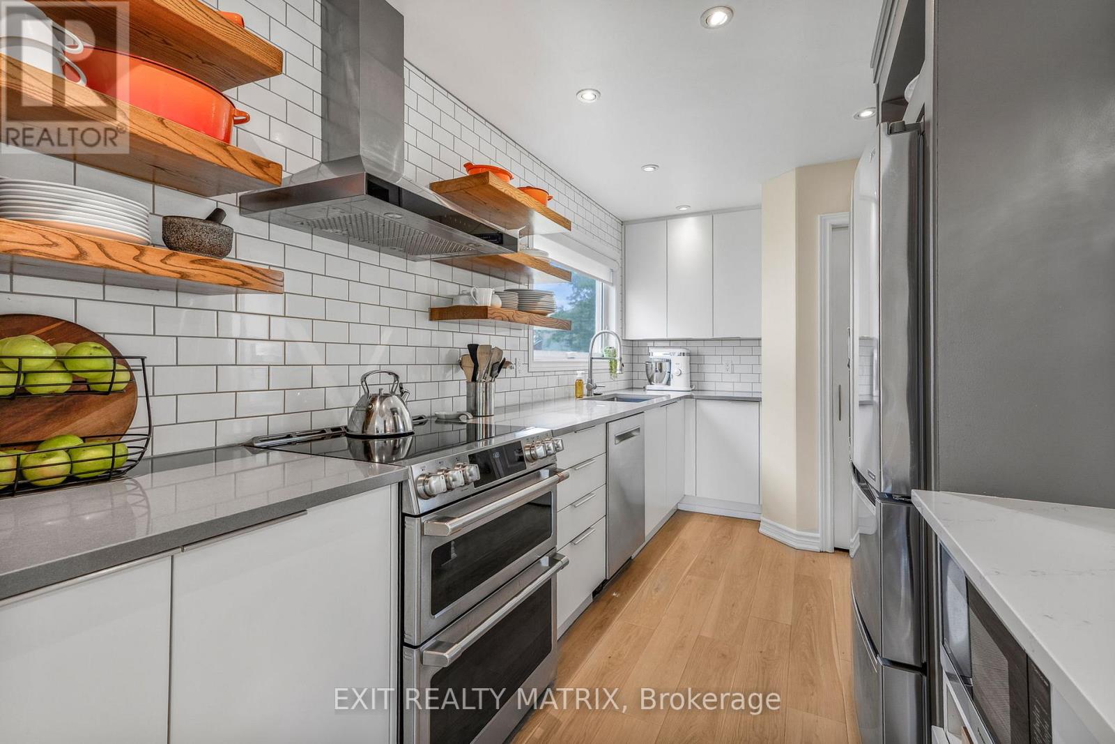 Photo 14 of 1503 Briarfield Crescent, Ottawa ON