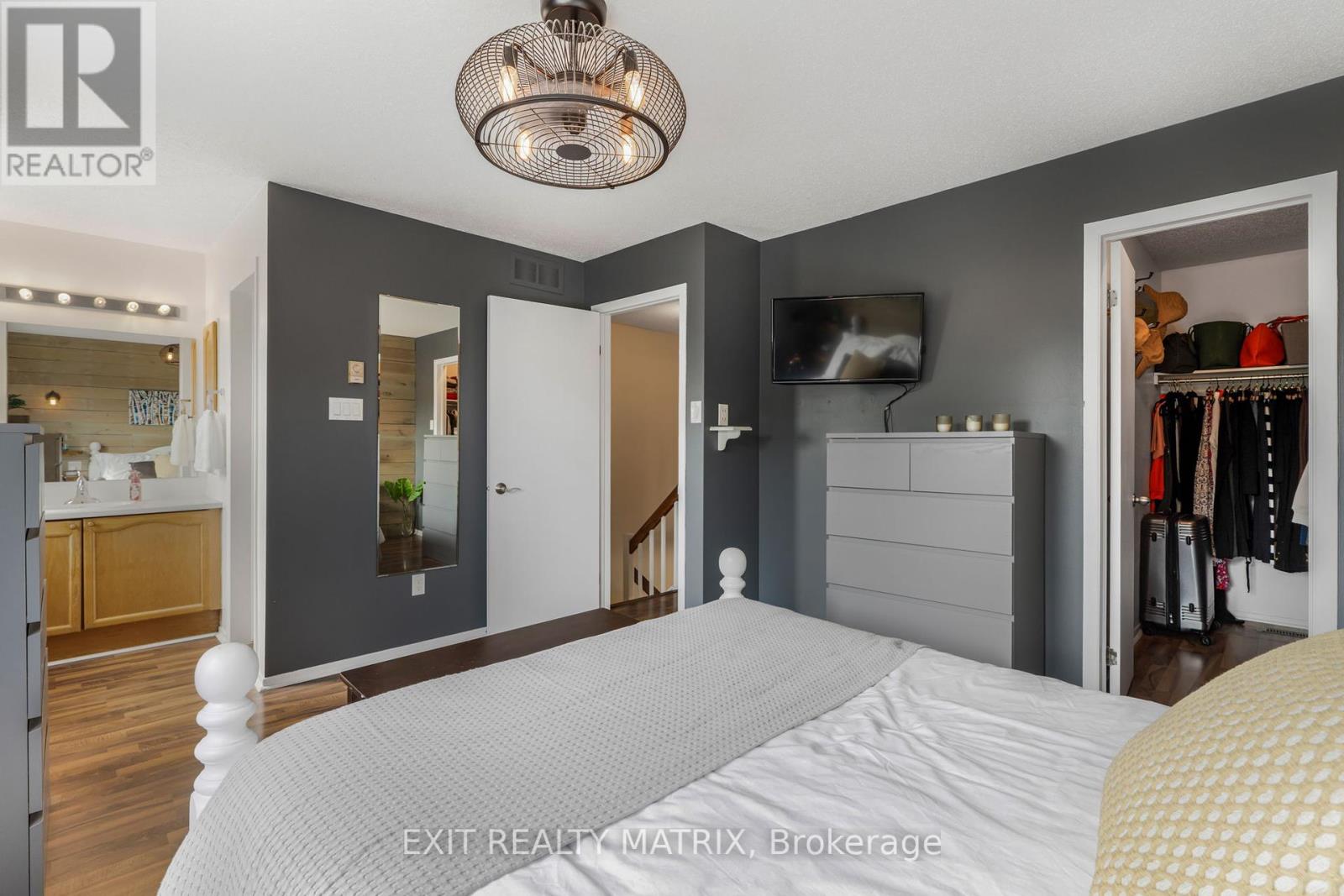 Photo 19 of 1503 Briarfield Crescent, Ottawa ON