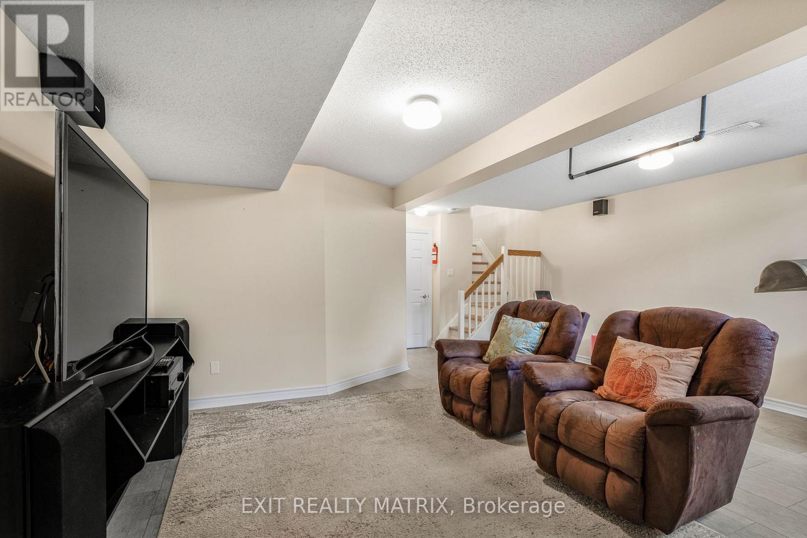 Photo 26 of 1503 Briarfield Crescent, Ottawa ON