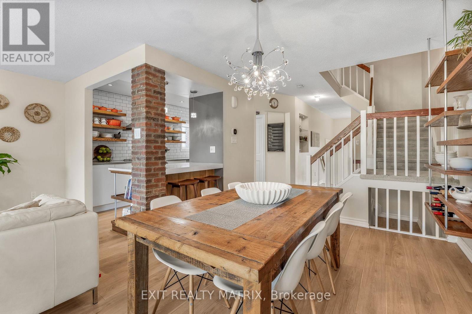 Photo 9 of 1503 Briarfield Crescent, Ottawa ON