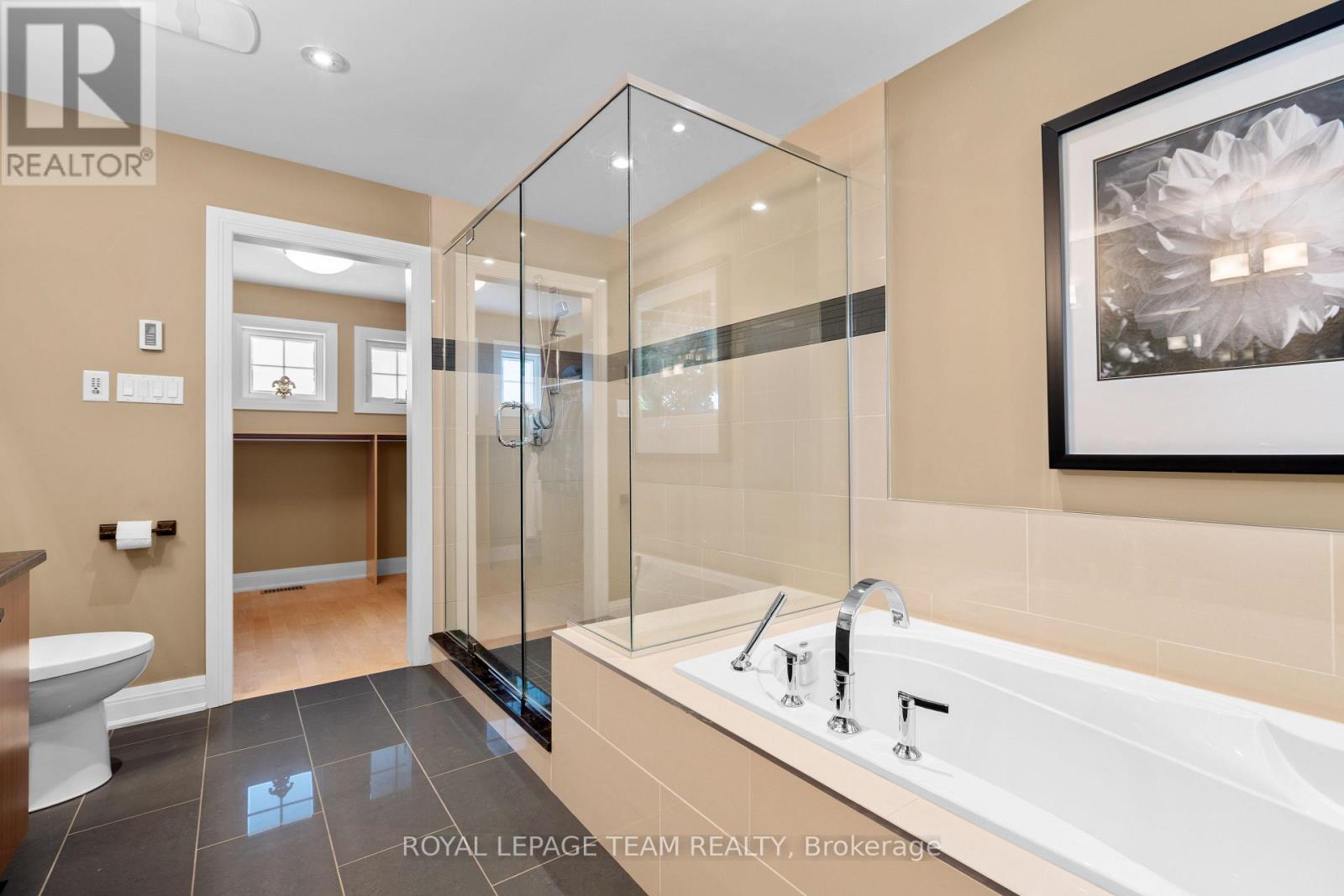 Photo 30 of 31 Granville Avenue, Ottawa ON