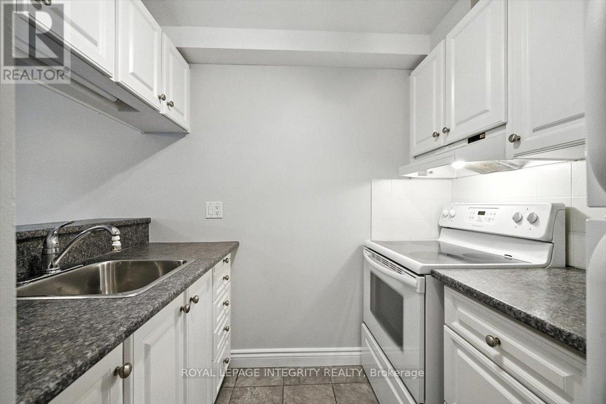 Photo 11 of 201 6470 Bilberry Drive, Ottawa ON