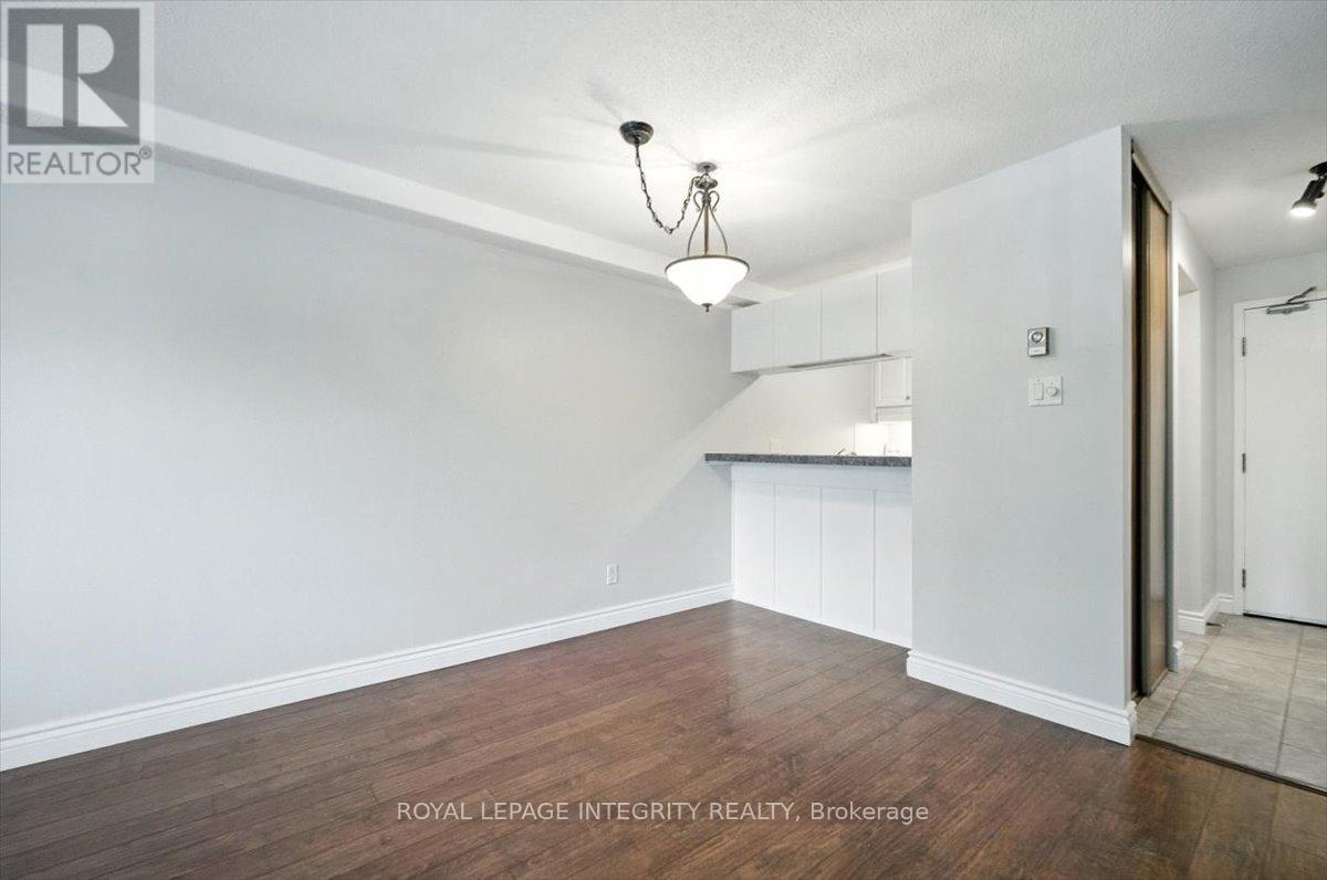 Photo 15 of 201 6470 Bilberry Drive, Ottawa ON