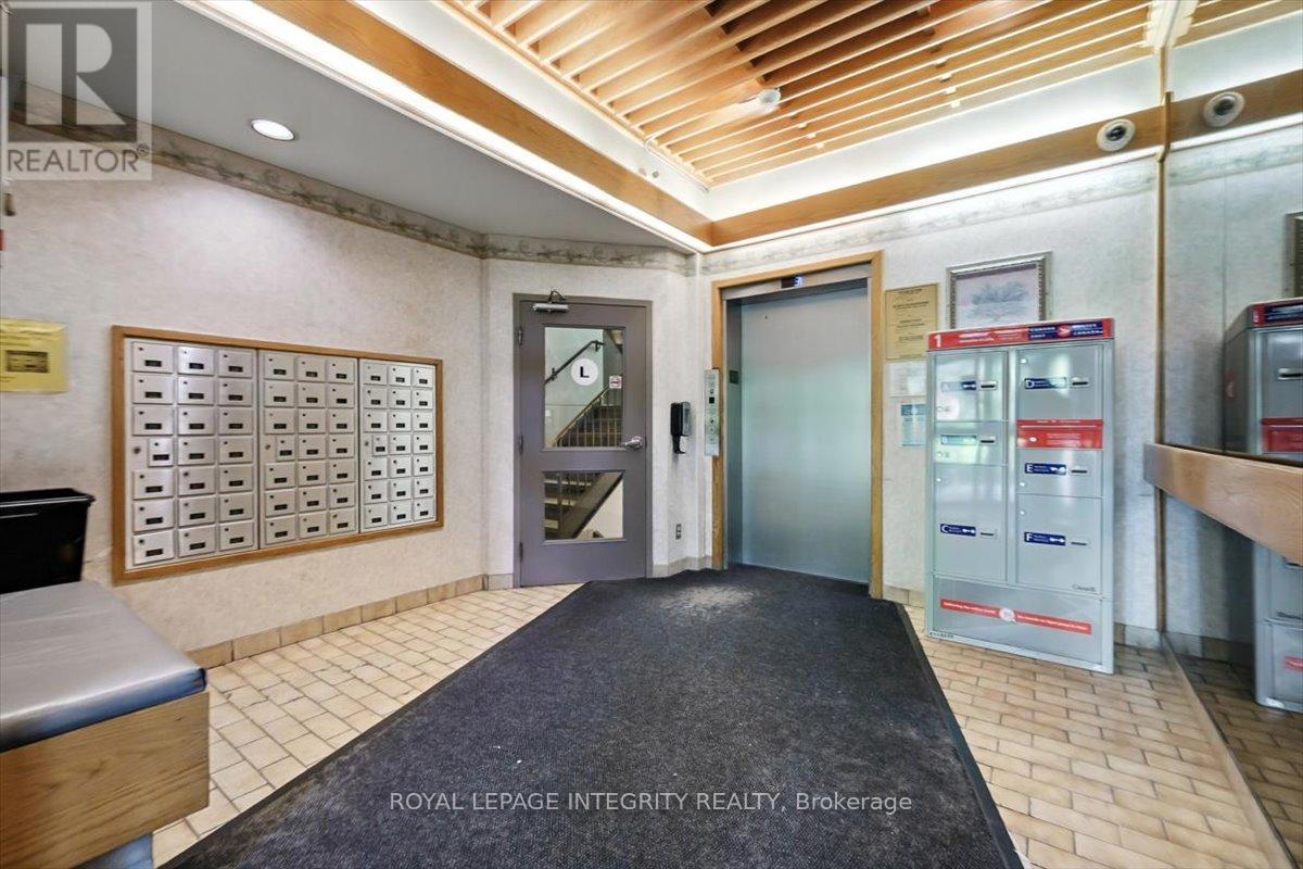 Photo 6 of 201 6470 Bilberry Drive, Ottawa ON
