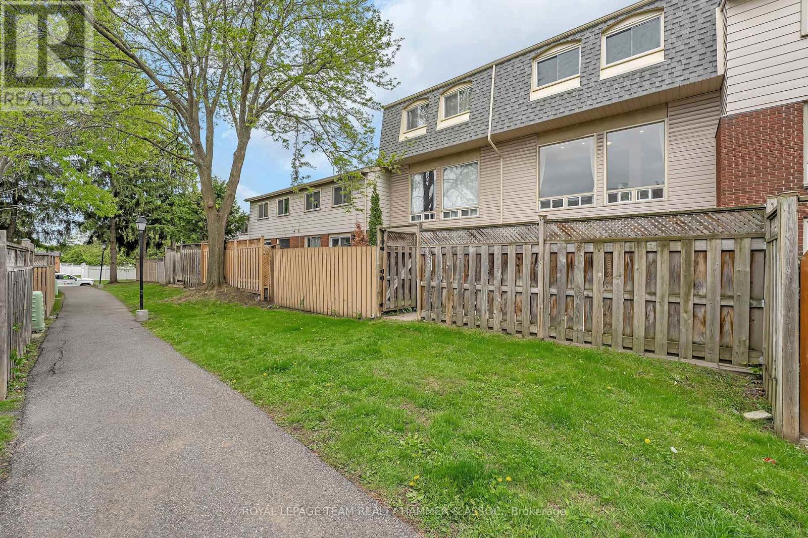 Photo 30 of 2425 Southvale Crescent, Ottawa ON