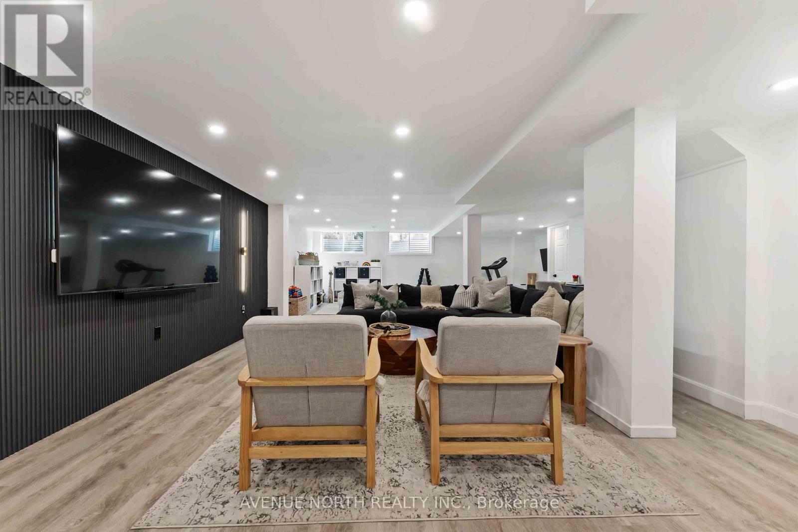 Photo 18 of 102 Chancery Crescent, Ottawa ON