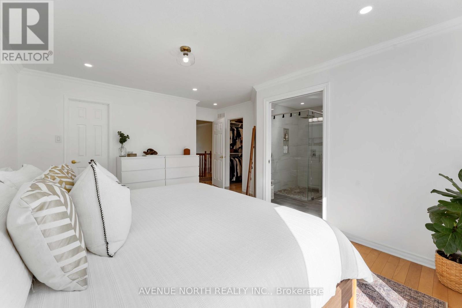 Photo 27 of 102 Chancery Crescent, Ottawa ON