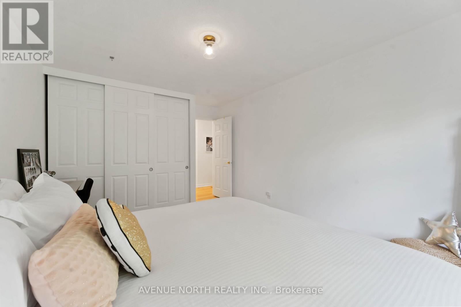 Photo 32 of 102 Chancery Crescent, Ottawa ON