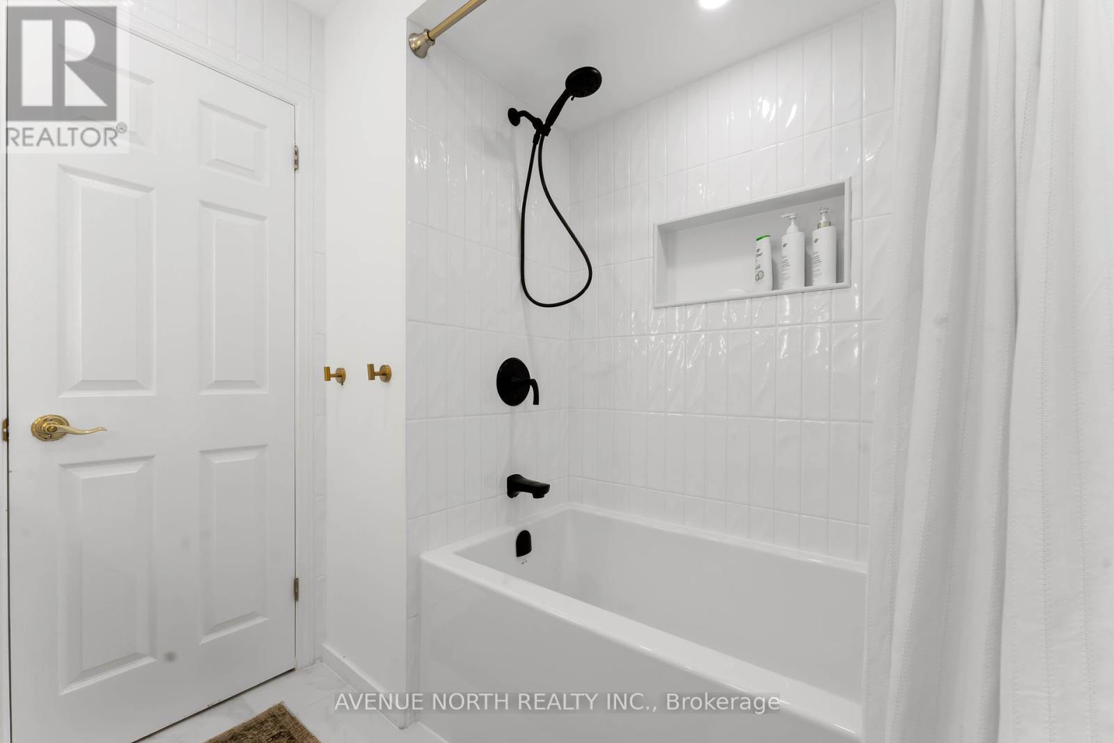Photo 36 of 102 Chancery Crescent, Ottawa ON