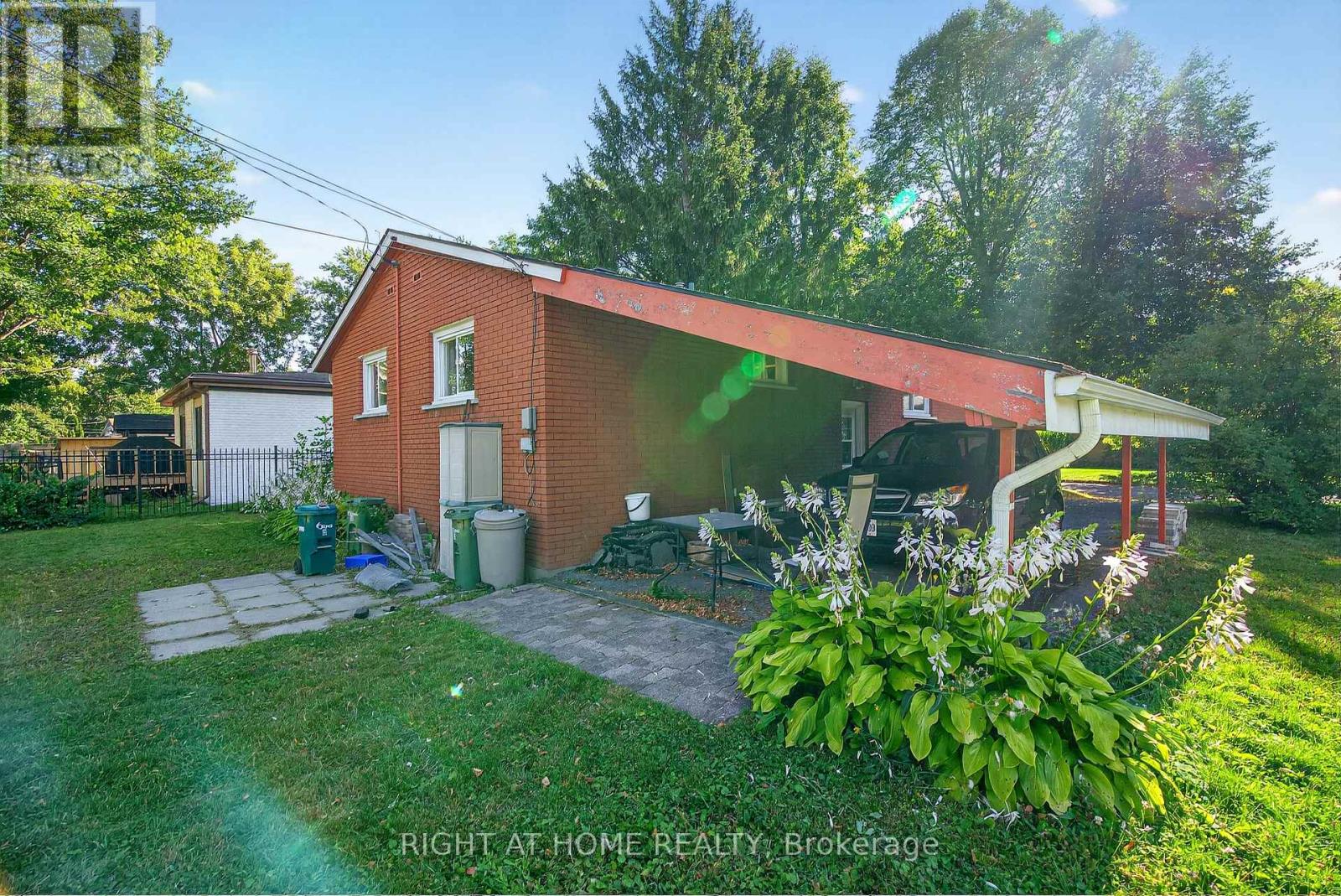 Photo 35 of 1153 Adirondack Drive, Ottawa ON