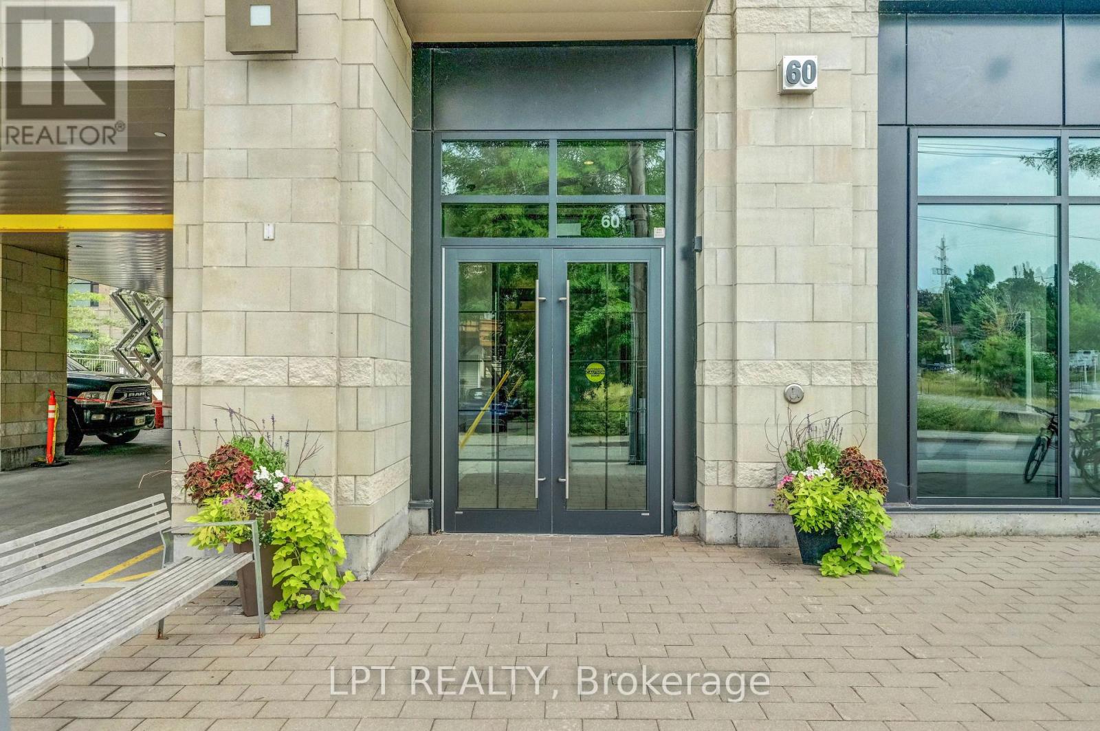 Photo 7 of 504 60 Springhurst Avenue, Ottawa ON