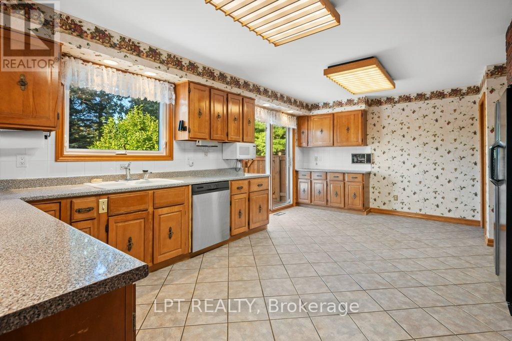 Photo 13 of 5 Cashman Place, Kingston ON