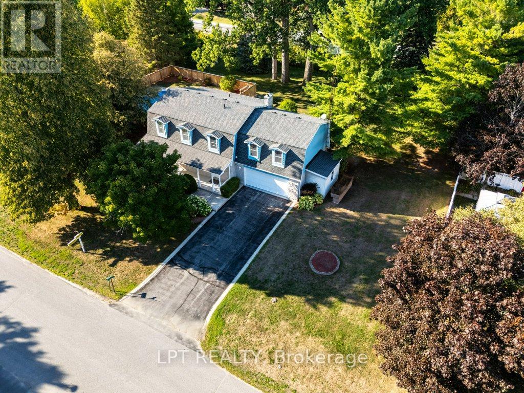 Photo 2 of 5 Cashman Place, Kingston ON