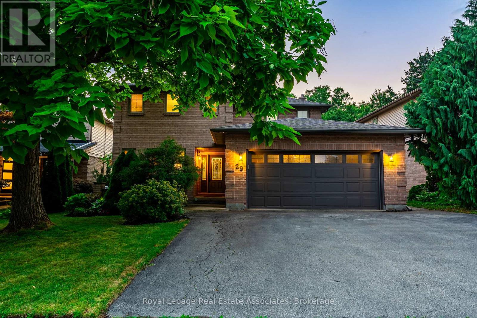 Photo 1 of 29 Laurendale Avenue, Hamilton ON
