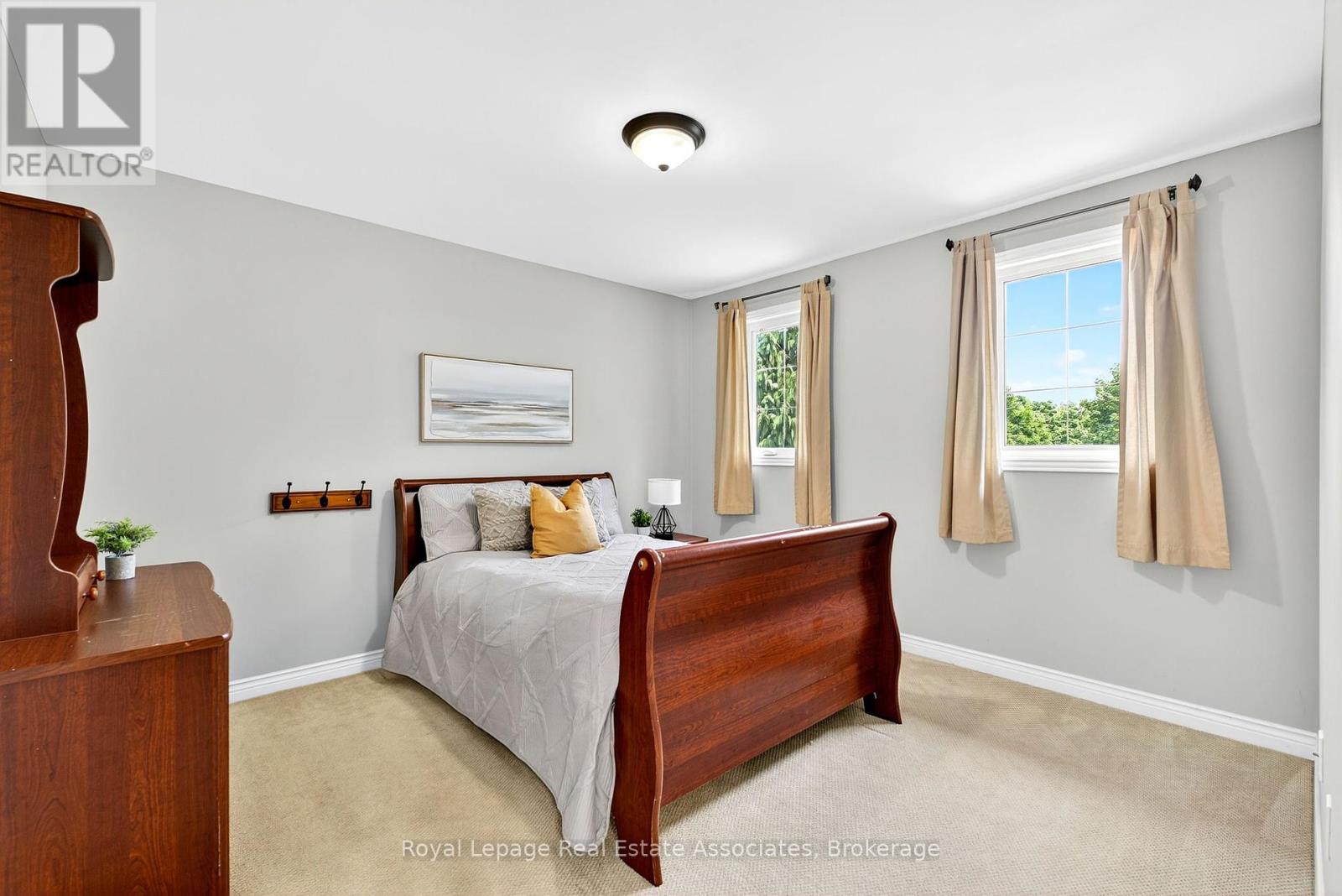 Photo 23 of 29 Laurendale Avenue, Hamilton ON