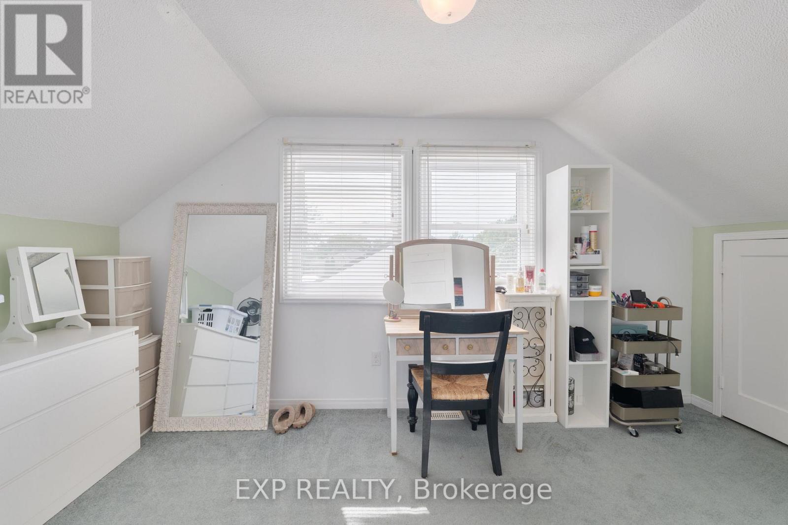 Photo 15 of 325 Simpson Avenue, Welland ON